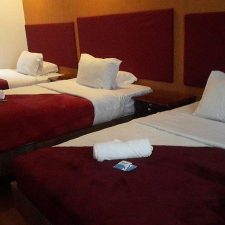 Hostal Nizza 昆卡 外观 照片