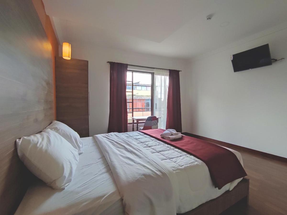 Hostal Nizza 昆卡 外观 照片