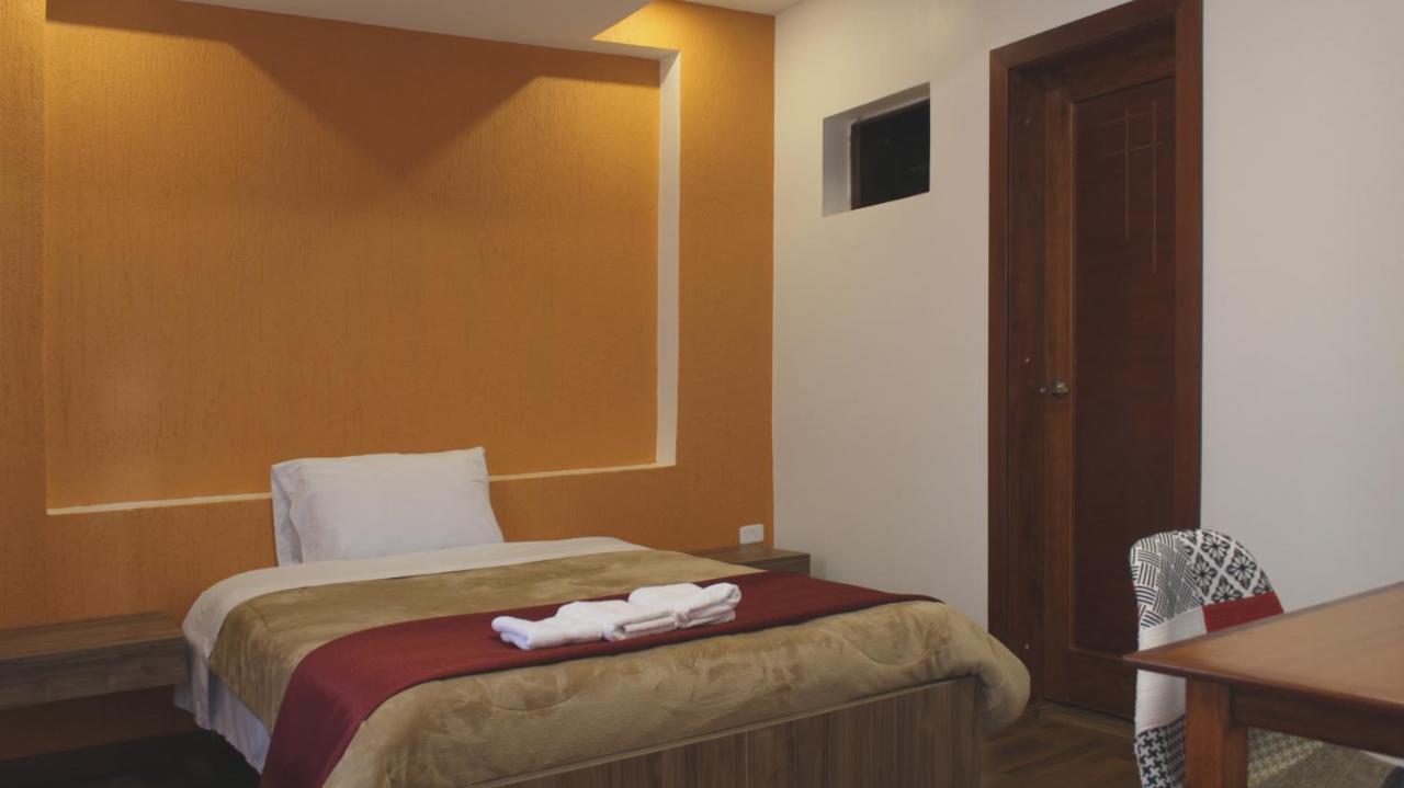 Hostal Nizza 昆卡 外观 照片